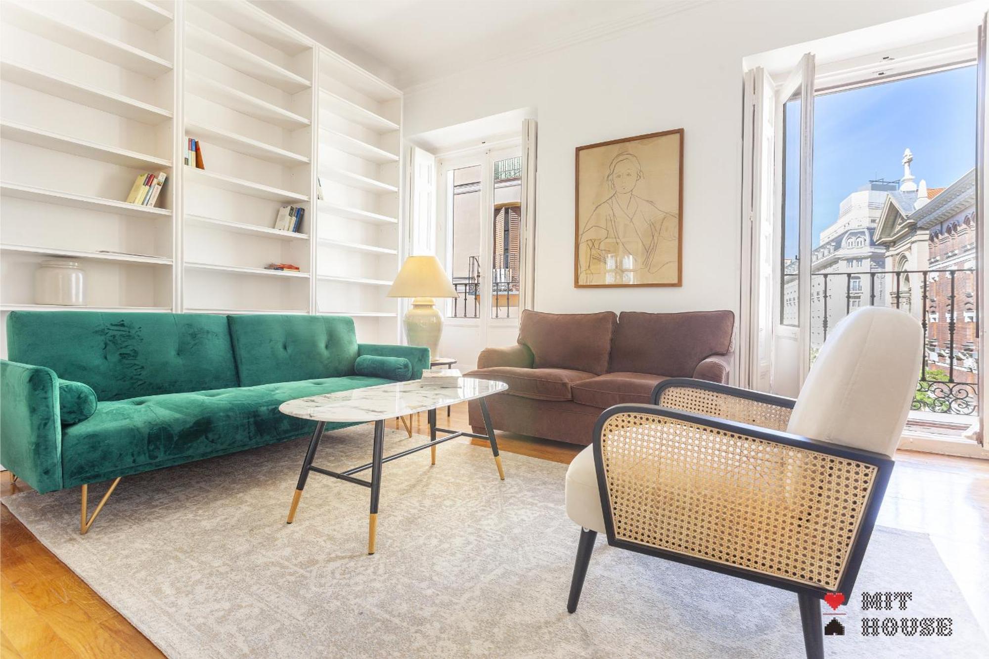 Apartamento Paseo Del Prado II En Madrid Exterior photo